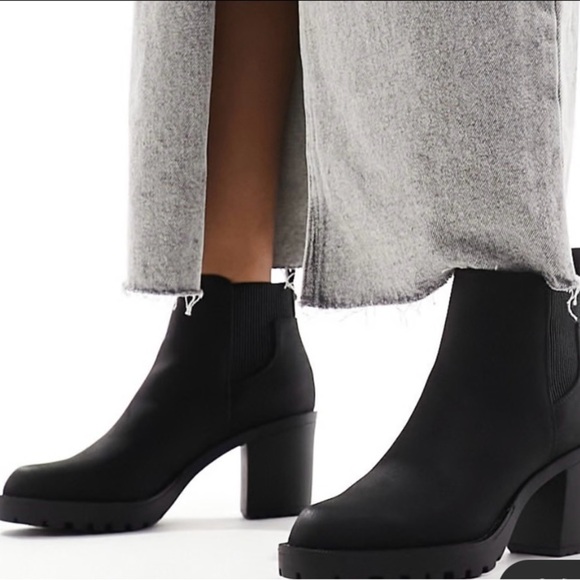 Topshop Black Suede Chunky Platform Pull On Boots Combat Style - Picture 10 of 12